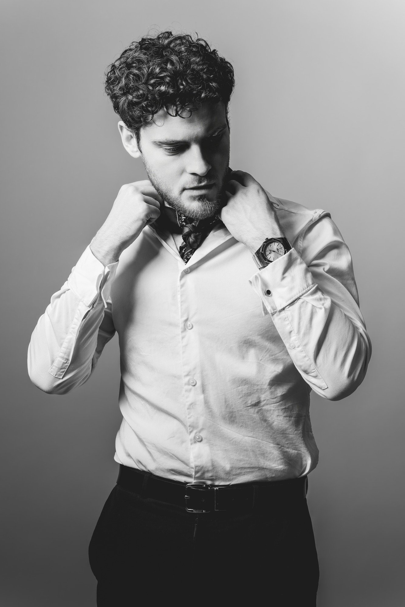 Portrait studio noir et blanc, photographe Cyril Steau Paris